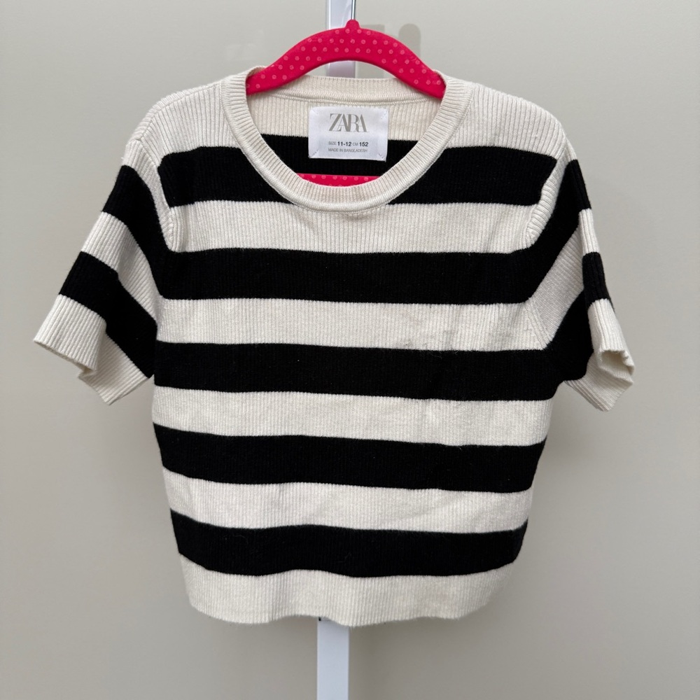 Zara Black and White Striped Knit Top kids 11-12